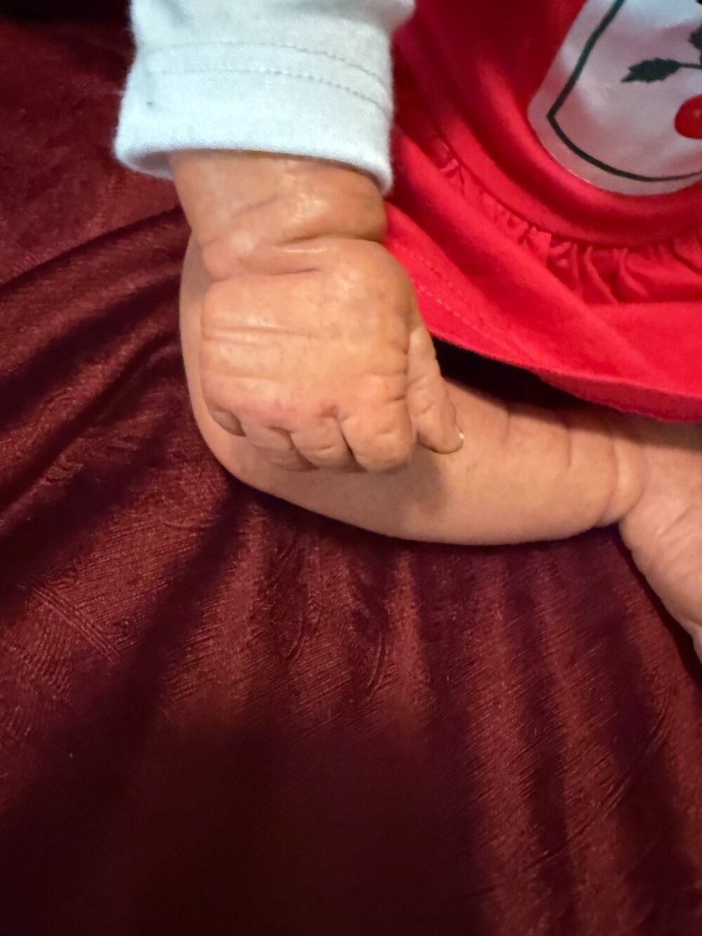 Realistic baby doll - Picture 2 of 5